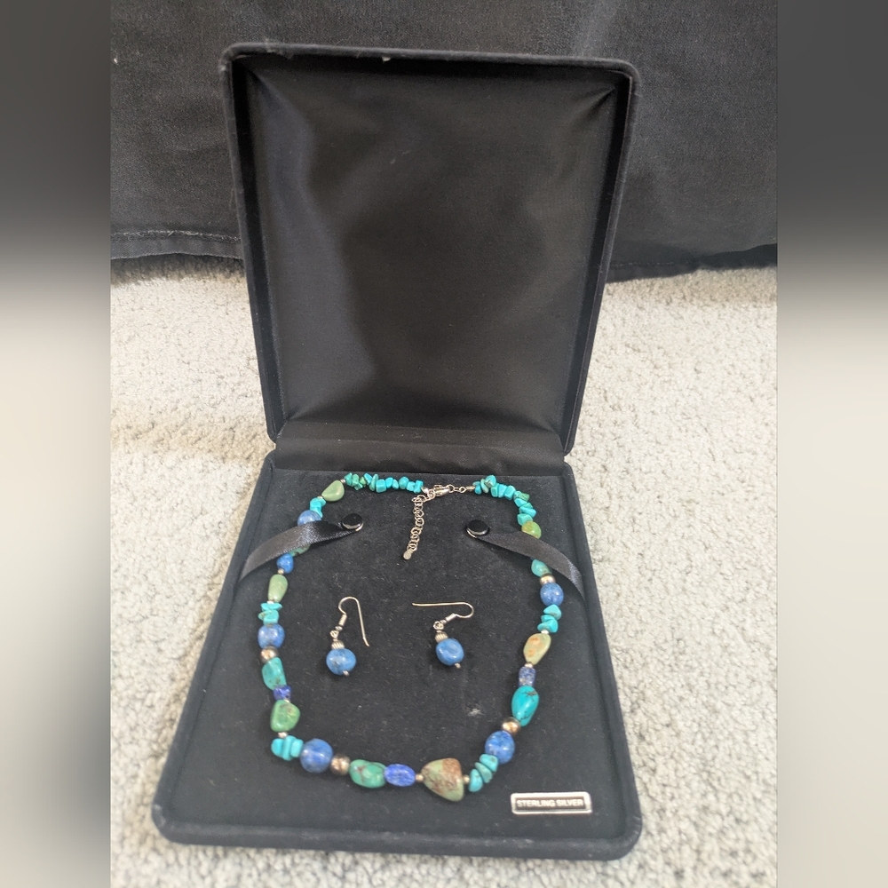 Elegant Blue and Green Beaded Jewelry Set